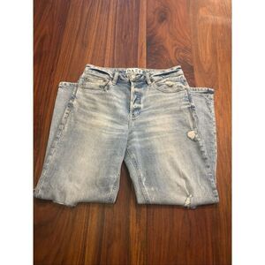 Daze Women's Light Wash Button Fly Straight Leg Whiskering Ripped Jeans Size 28